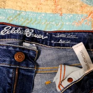 EDDIE BAUER WOMEN’S slighty curvy boot cut jeans - size 12 31 inseam
